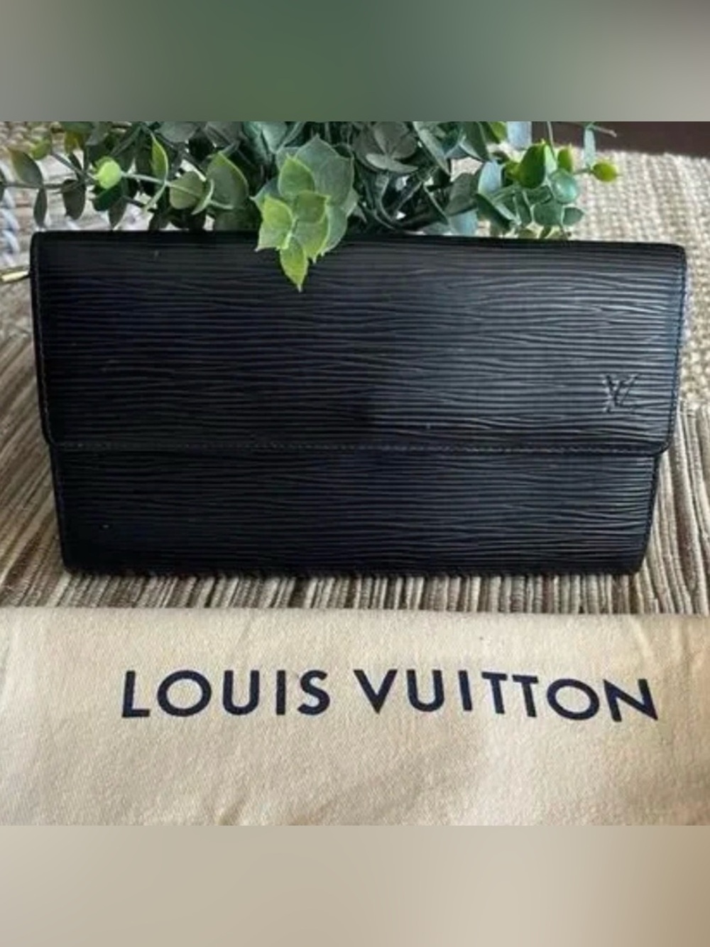 LOUIS VUITTON Vintage Black Nior Epi Leather Wallet
